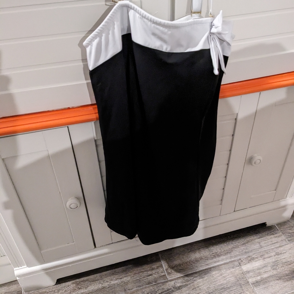 Black and white swimsuit top